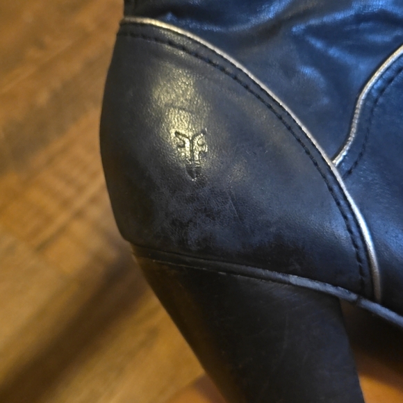 Frye Betty Inside Zip Boots Women's Size 7 Leather Black Western Knee High - Picture 3 of 6